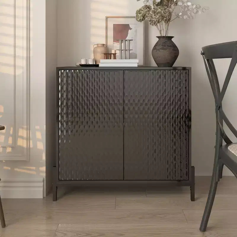 Petit meuble de rangement décoratif en bois à 2 portes avec 3 étagères réglables
