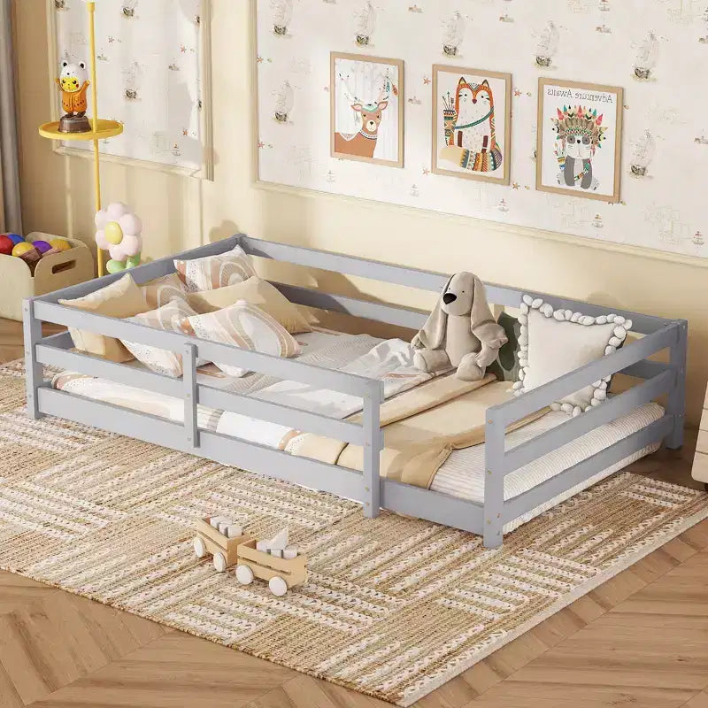 Cadre de lit double/complet, lit pour tout-petits moderne bas avec barrières de sécurité, cadre en bois massif pour chambre d'enfant