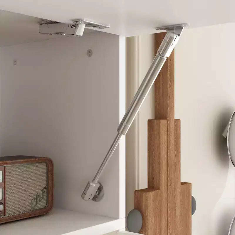 Grand centre de divertissement tout-en-un : Un meuble TV esthétique et pratique, indispensable au salon.