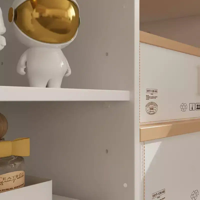 Grand centre de divertissement tout-en-un : Un meuble TV esthétique et pratique, indispensable au salon.