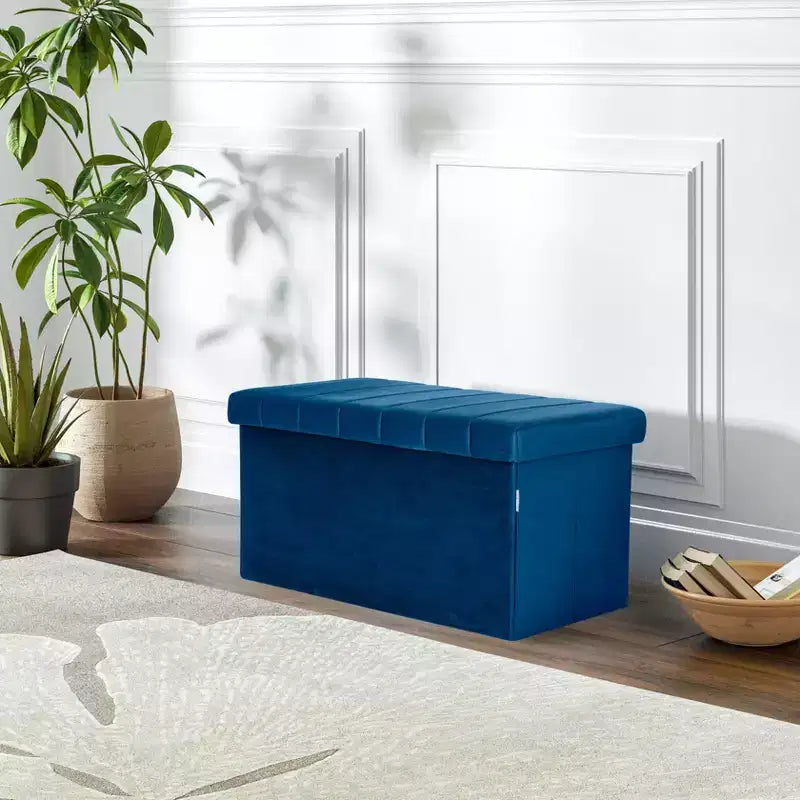 Ottoman de rangement d'appoint classique en velours bleu avec coussin