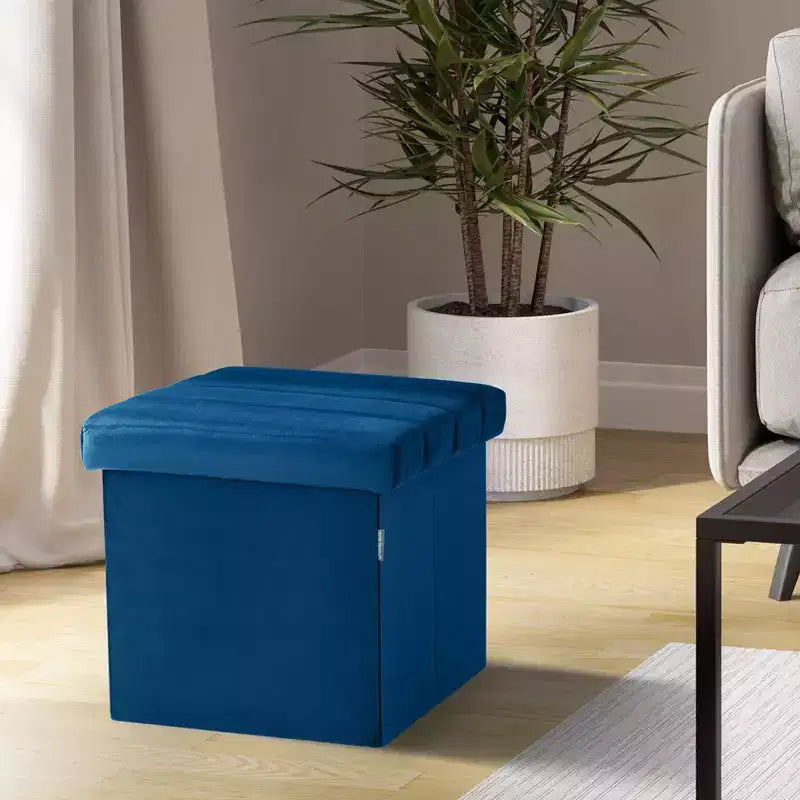 Ottoman de rangement d'appoint classique en velours bleu avec coussin