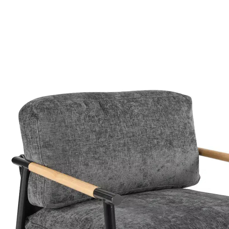 Fauteuil moderne, coussins moelleux, structure métallique minimaliste, accoudoirs en bois, salon, chambre, bureau