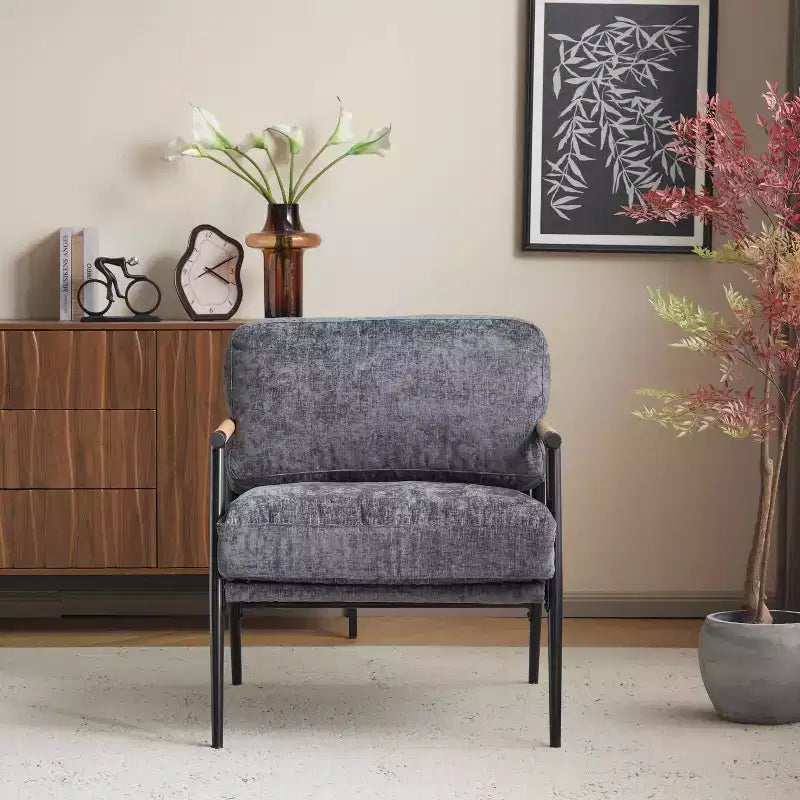 Fauteuil moderne, coussins moelleux, structure métallique minimaliste, accoudoirs en bois, salon, chambre, bureau