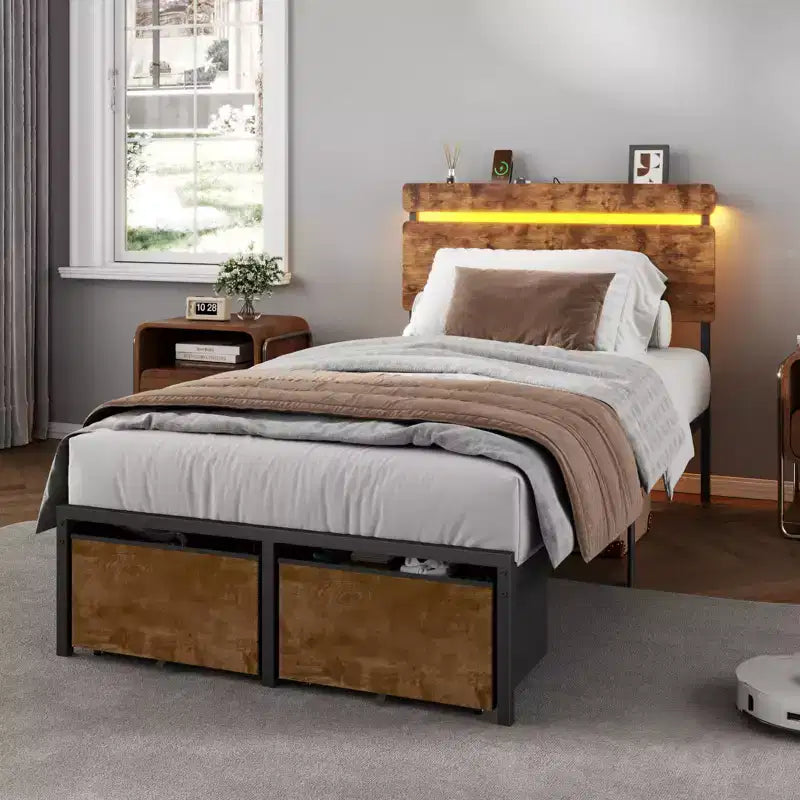 Cadre de lit double avec station de charge, lumières LED, 2 tiroirs de rangement, lit plateforme en métal marron vintage, étagère de tête de lit en bois, pas besoin de sommier tapissier